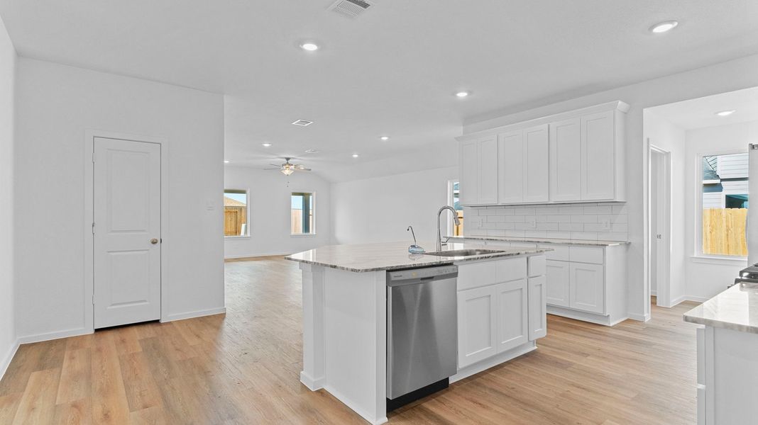 Furnished interior view inside a new home in Canterra Creek 45' and 50' Homesites, Iowa Colony (Image 4). Furnished interior view inside a new home in Canterra Creek 45' and 50' Homesites, Iowa Colony (Image 4).