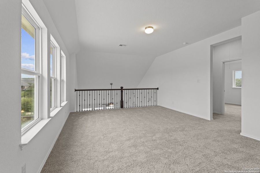 Spacious, unfurnished interior of a new home in Ladera, San Antonio (Image 25). Spacious, unfurnished interior of a new home in Ladera, San Antonio (Image 25).
