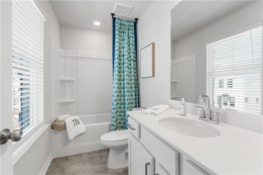 Furnished interior view inside a new home in Rosewood Farm, Lawrenceville (Image 29).