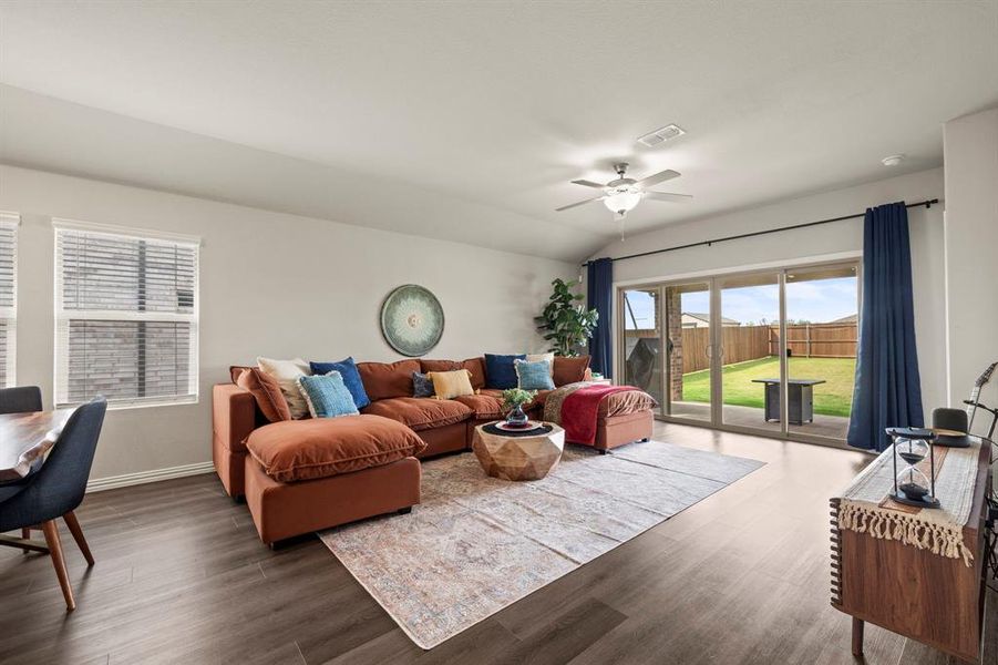 Furnished interior view inside a new home in Stonehaven, Seagoville (Image 10).