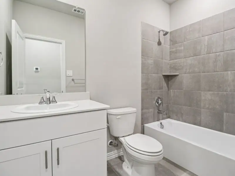 Furnished interior view inside a new home in Southridge, Princeton (Image 8).