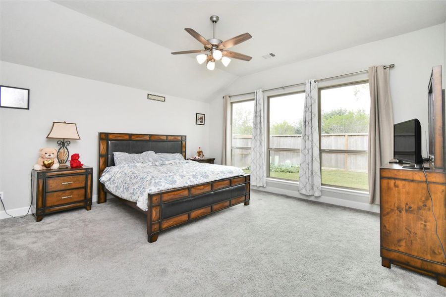 Furnished interior view inside a new home in Cross Creek West 55', Fulshear (Image 31).
