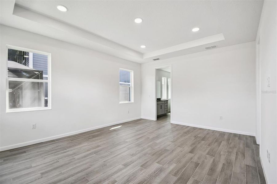 Spacious, unfurnished interior of a new home in Emerson Pointe, Apopka (Image 41).