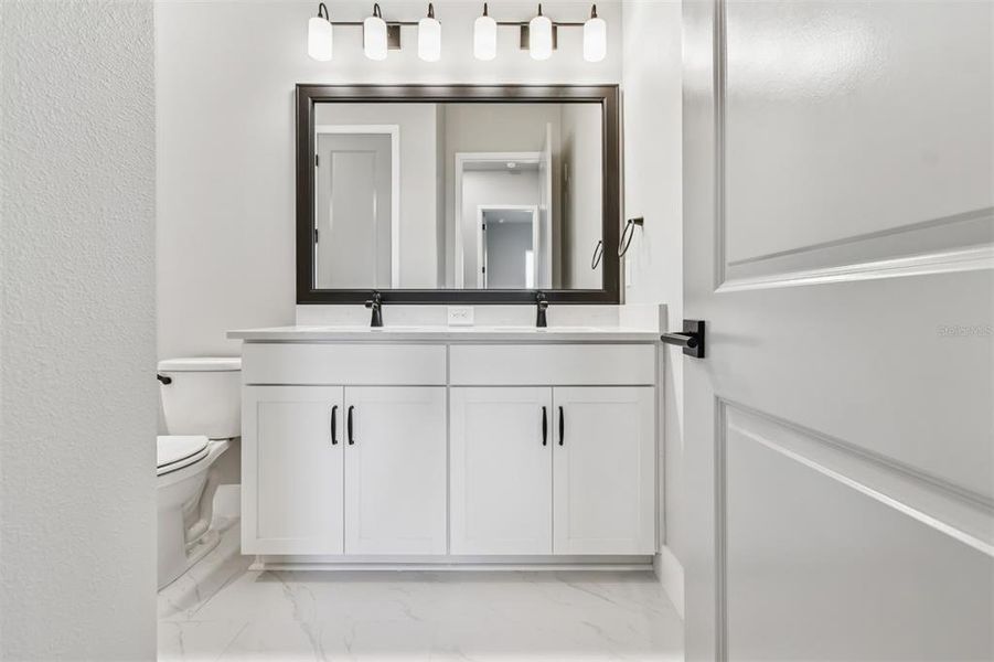 Furnished interior view inside a new home in Palmera Wellen Park - Classic Series, Venice (Image 10). Furnished interior view inside a new home in Palmera Wellen Park - Classic Series, Venice (Image 10).