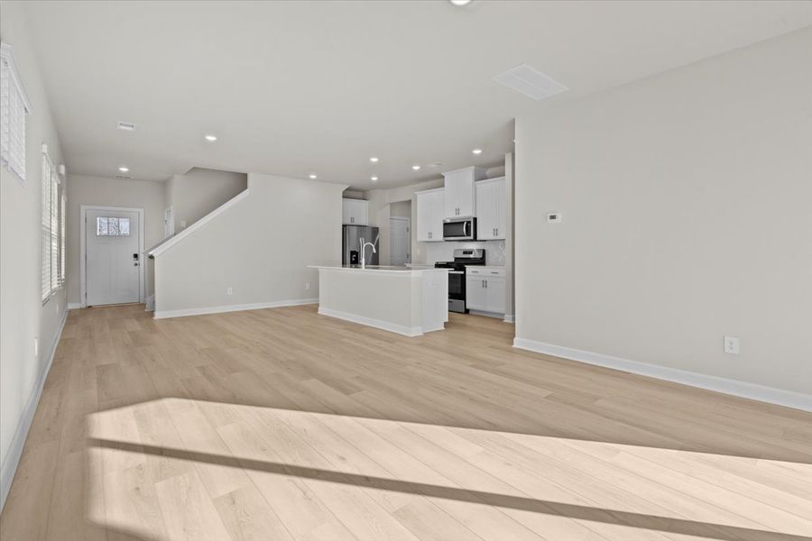 Spacious, unfurnished interior of a new home in Cedar Shoals – Heritage Collection, Piedmont (Image 15).