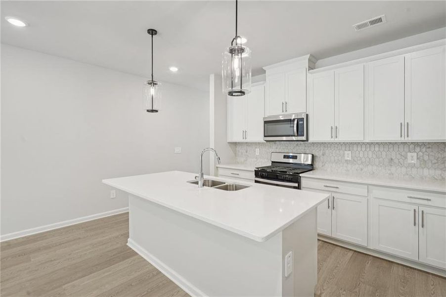 Furnished interior view inside a new home in Avalon - Parc Series, Conyers (Image 7). Furnished interior view inside a new home in Avalon - Parc Series, Conyers (Image 7).