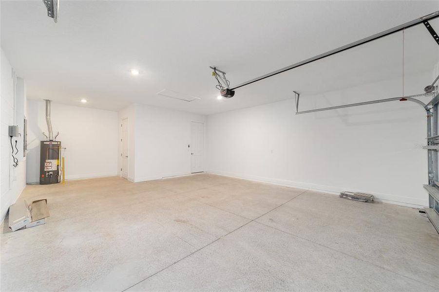 Spacious, unfurnished interior of a new home in On Top of the World Communities, Ocala (Image 39).