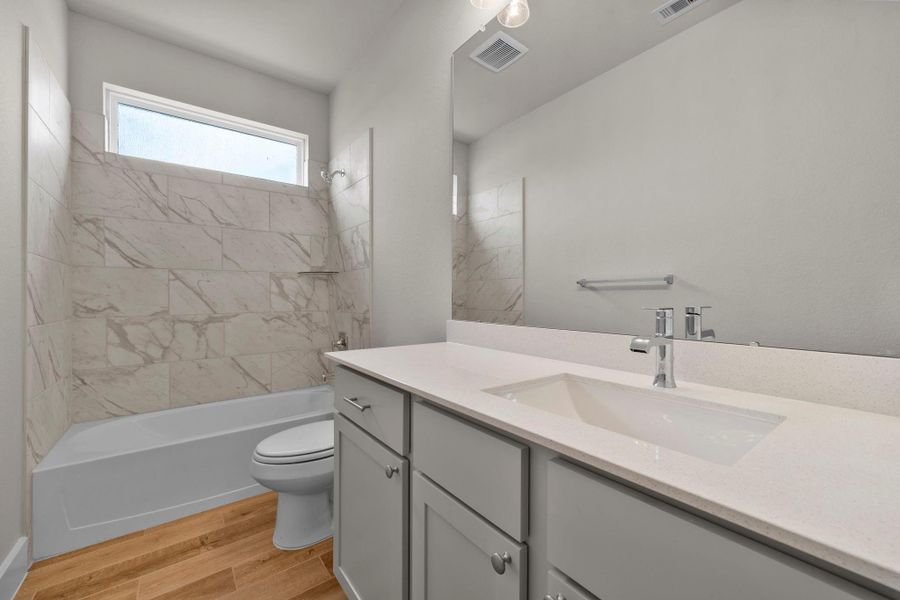 Furnished interior view inside a new home in Beacon Hill, Waller (Image 9).