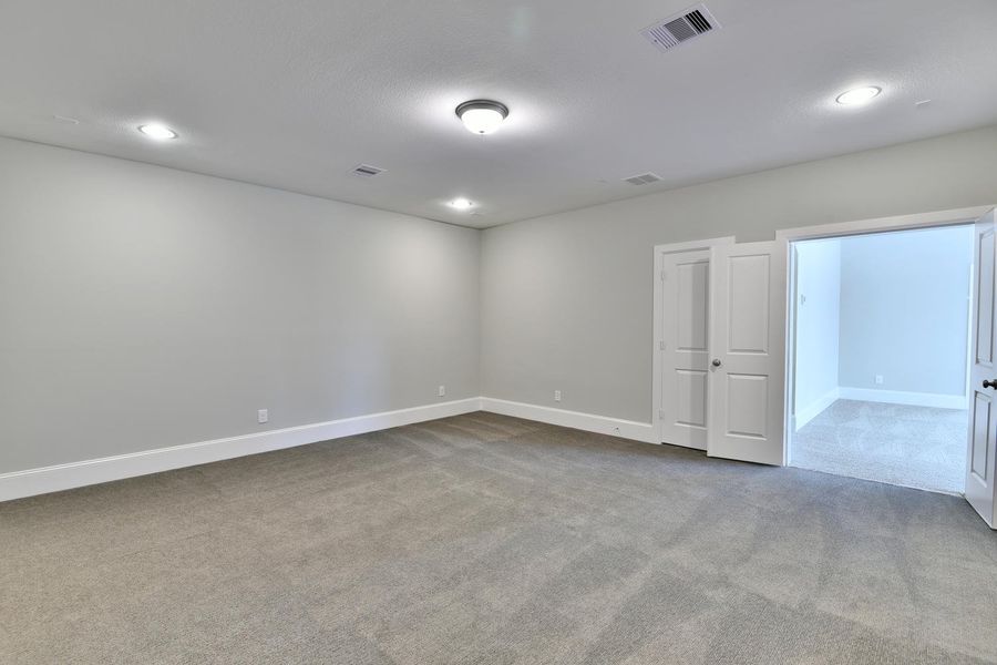 Representative unfurnished interior of a home built from the The Blanco by David Weekley Homes in The Woodlands Hills 60’, Willis (Image 13). Representative unfurnished interior of a home built from the The Blanco by David Weekley Homes in The Woodlands Hills 60’, Willis (Image 13).