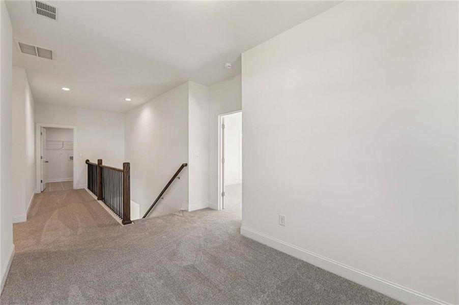 Spacious, unfurnished interior of a new home in East Harbor II at Chestatee, Dawsonville (Image 34).