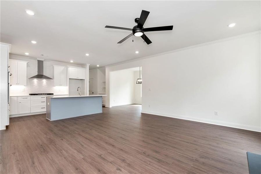 Spacious, unfurnished interior of a new home in , Commerce (Image 40).