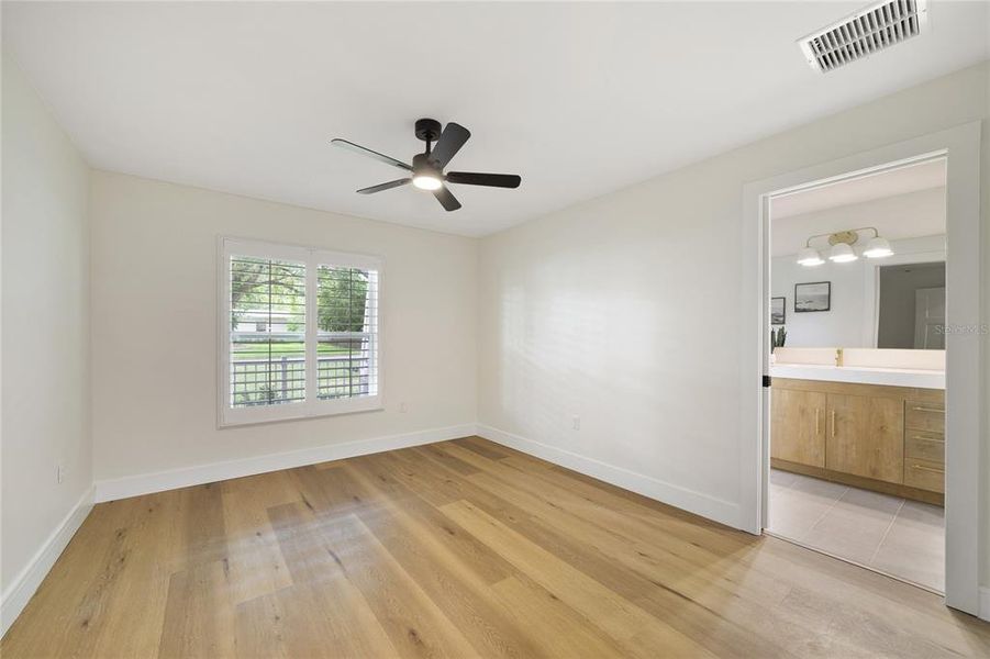 Spacious, unfurnished interior of a new home in , Winter Garden (Image 22). Spacious, unfurnished interior of a new home in , Winter Garden (Image 22).