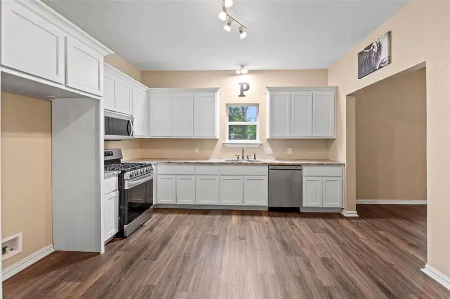 Furnished interior view inside a new home in , Quitman (Image 5).