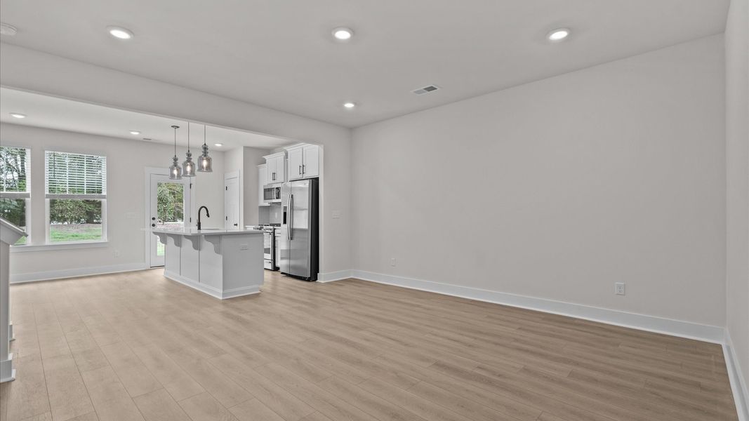 Furnished interior view inside a new home in Ransdell Pointe, Spartanburg (Image 7).