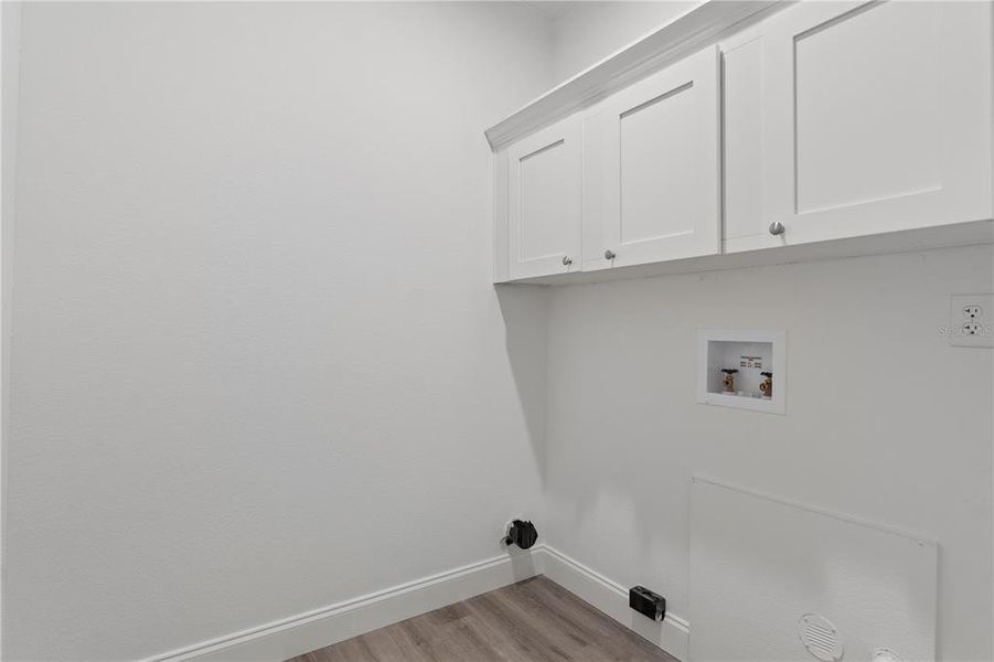 Spacious, unfurnished interior of a new home in , Weeki Wachee (Image 17). Spacious, unfurnished interior of a new home in , Weeki Wachee (Image 17).