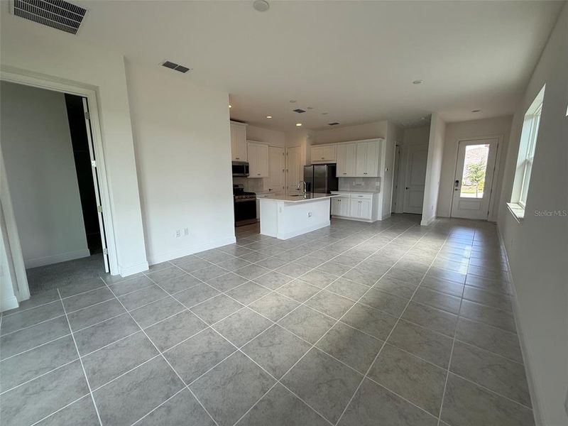 Spacious, unfurnished interior of a new home in Twin Lakes, St. Cloud (Image 4). Spacious, unfurnished interior of a new home in Twin Lakes, St. Cloud (Image 4).