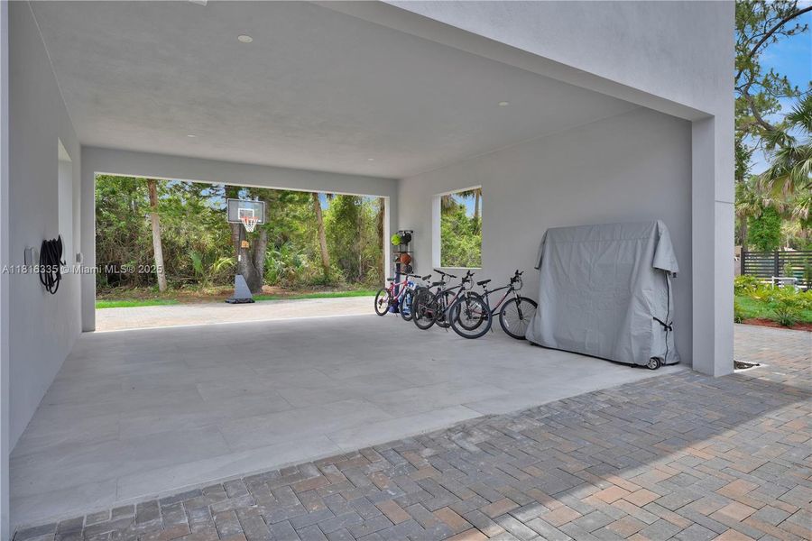 Furnished interior view inside a new home in , Naples (Image 21).