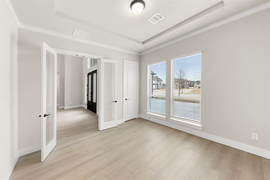 Spacious, unfurnished interior of a new home in Cambridge Estates - Harwood, Prosper (Image 31).