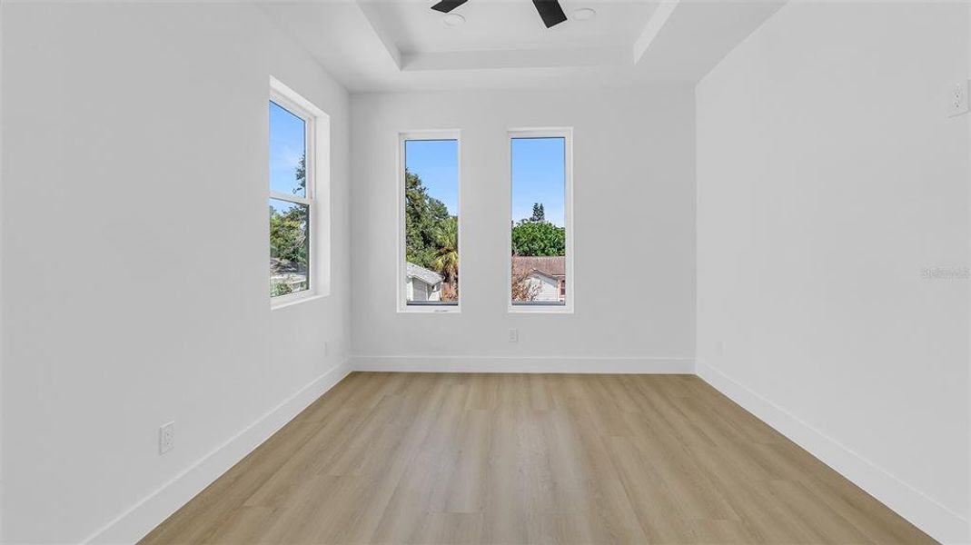 Spacious, unfurnished interior of a new home in , St. Petersburg (Image 15). Spacious, unfurnished interior of a new home in , St. Petersburg (Image 15).