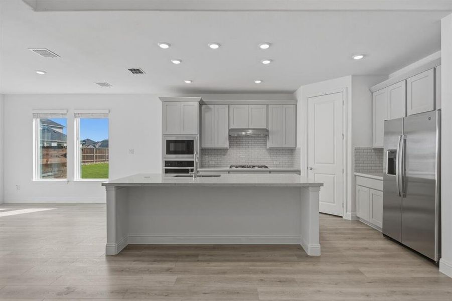 1422 Victory Terrace ~ Ready Now