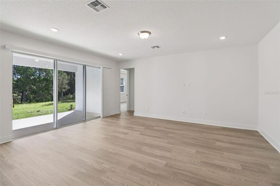 Spacious, unfurnished interior of a new home in Ridgehaven - Reserve Series, Ormond Beach (Image 15).