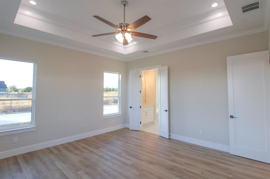 Spacious, unfurnished interior of a new home in , Waxahachie (Image 30).