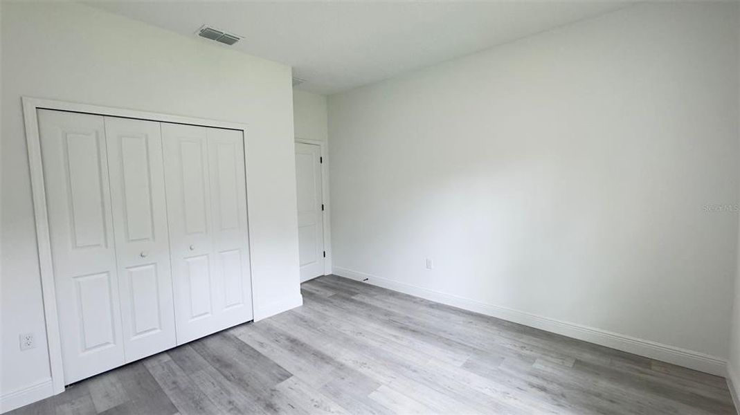 Spacious, unfurnished interior of a new home in , Citrus Springs (Image 19).
