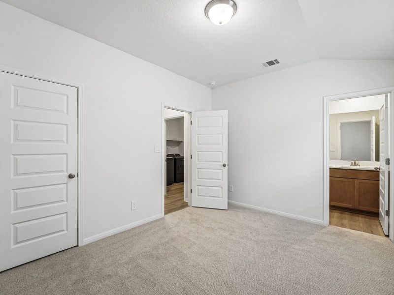 Spacious, unfurnished interior of a new home in Butler Farms - Boulevard Collection, Liberty Hill (Image 12).