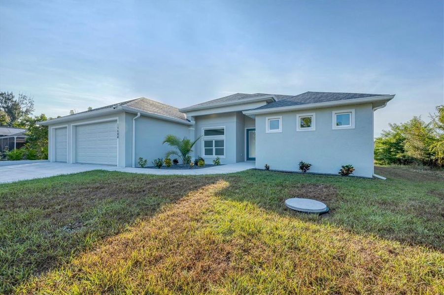 Exterior details and patio area of a home in , Port Charlotte (Image 3). Exterior details and patio area of a home in , Port Charlotte (Image 3).