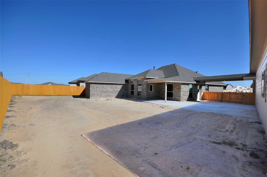 Oversized rear yard and cut de sac location Oversized rear yard and cut de sac location