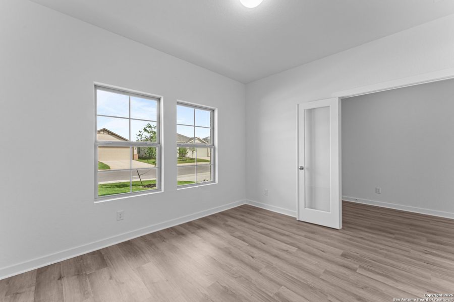 Spacious, unfurnished interior of a new home in Paloma Park, Converse (Image 27). Spacious, unfurnished interior of a new home in Paloma Park, Converse (Image 27).