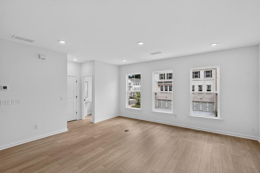 Spacious, unfurnished interior of a new home in Somerset at Veterans Memorial, Mableton (Image 25).