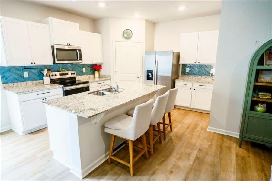 Furnished interior view inside a new home in Rolling Meadows, Jasper (Image 11).