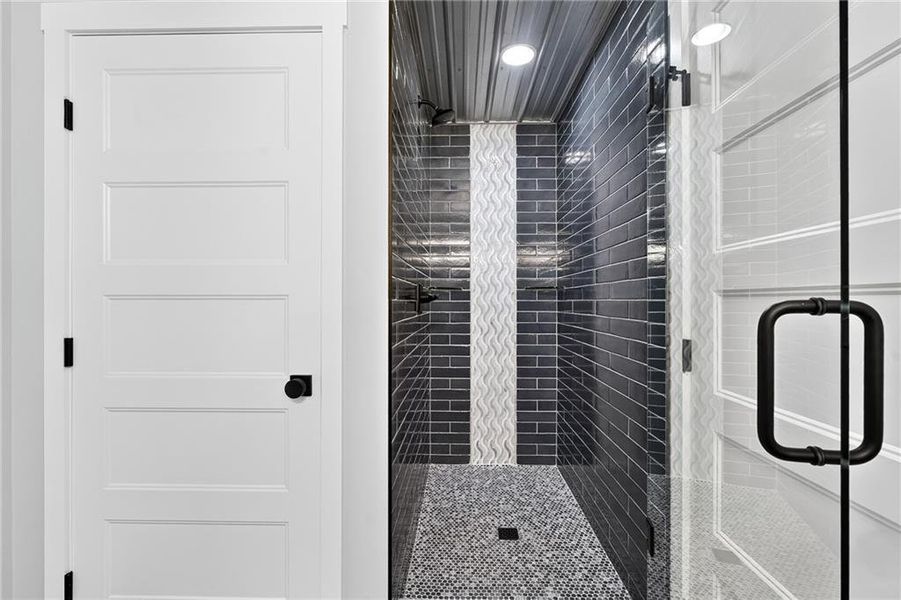 Image 33 of a home in . Image 33 of a home in .