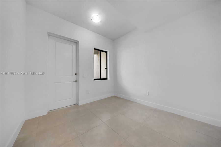 Spacious, unfurnished interior of a new home in , Homestead (Image 22).