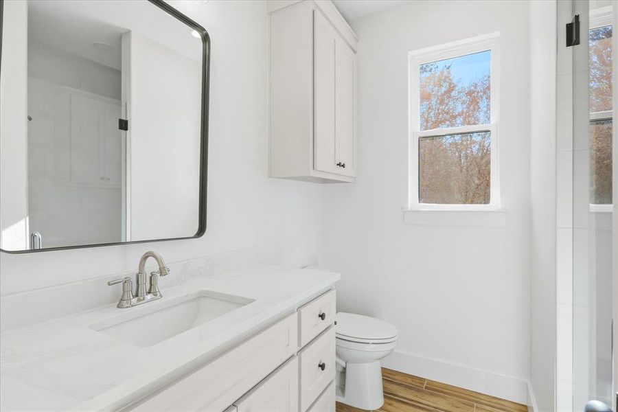 Furnished interior view inside a new home in , Peaster (Image 14).