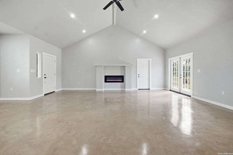 Spacious, unfurnished interior of a new home in , Pleasanton (Image 21).