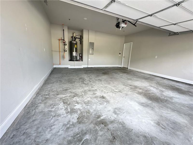 Spacious, unfurnished interior of a new home in , Woodstock (Image 17).