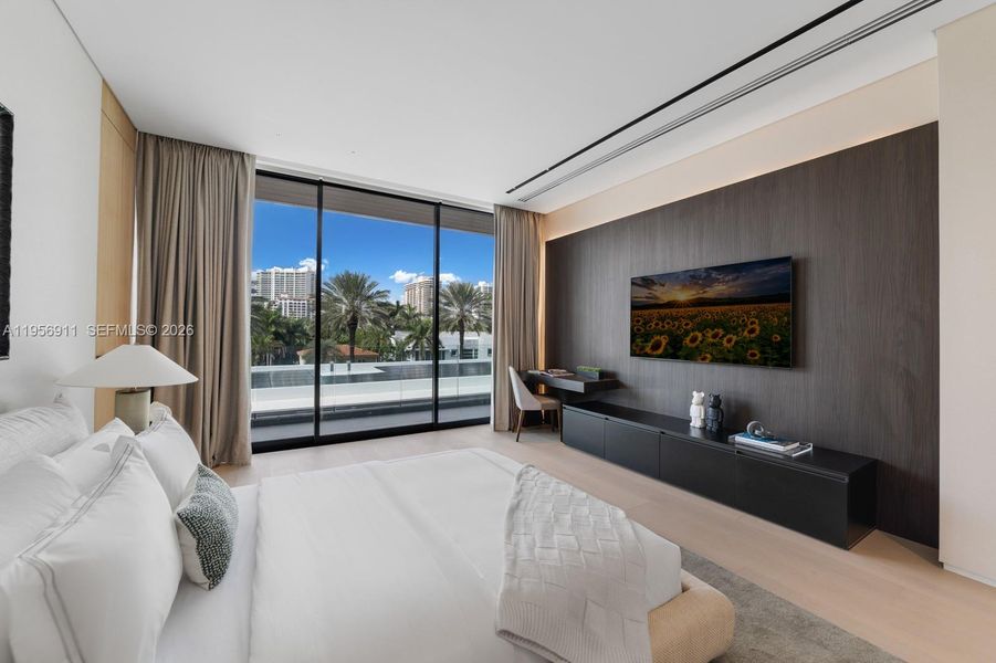 Furnished interior view inside a new home in , Golden Beach (Image 14).