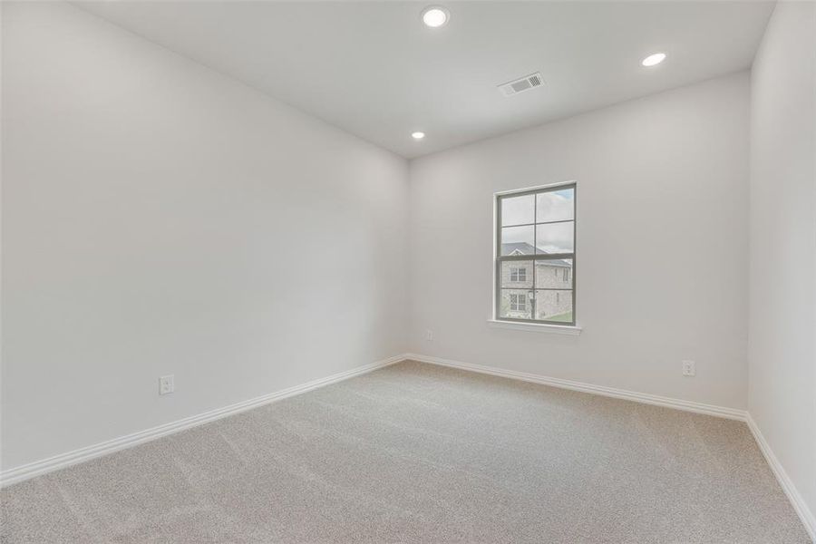 Spacious, unfurnished interior of a new home in Sutton Fields, Celina (Image 19).