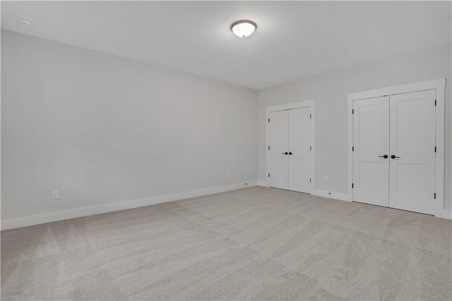Spacious, unfurnished interior of a new home in Cambridge, Flowery Branch (Image 31). Spacious, unfurnished interior of a new home in Cambridge, Flowery Branch (Image 31).