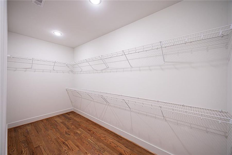 Spacious, unfurnished interior of a new home in , Atlanta (Image 23).