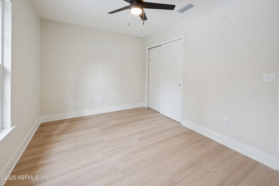 Spacious, unfurnished interior of a new home in , Florahome (Image 40).