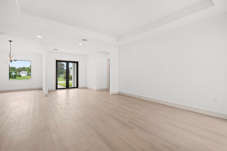 Spacious, unfurnished interior of a new home in , Port St. Lucie (Image 21).