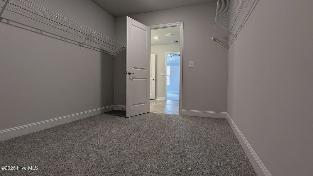 Spacious, unfurnished interior of a new home in Harvest Creek, Nashville (Image 28).