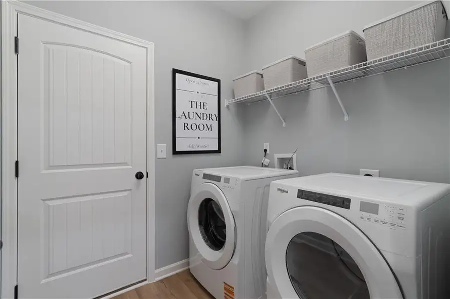 Furnished interior view inside a new home in Abbotts Crossing, Conyers (Image 10).