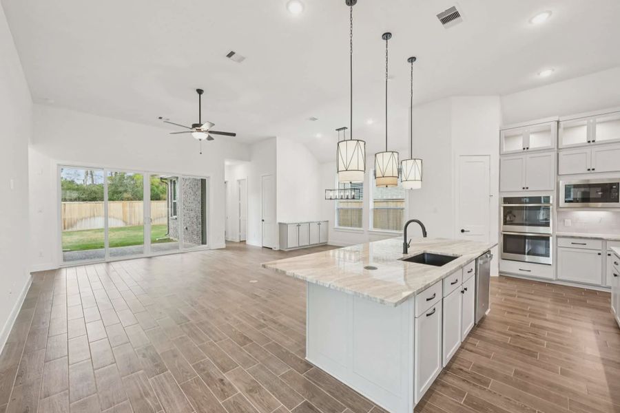 Furnished interior view inside a new home in Kresston, Montgomery (Image 6).