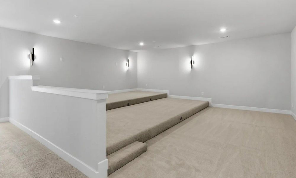 Spacious, unfurnished interior of a new home in Capitol Hill, Anna (Image 28).