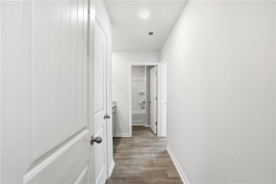 Spacious, unfurnished interior of a new home in The Woodlands Preserve, Jackson (Image 25).