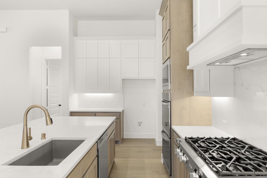 Furnished interior view inside a new home in Providence Cove, McKinney (Image 8).